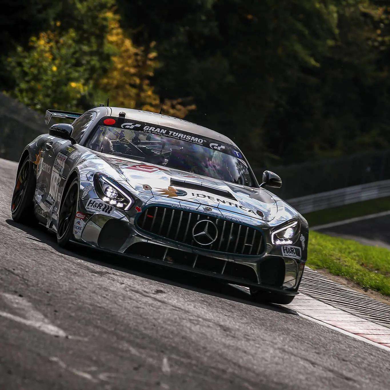 Black Falcon Mercedes-AMG GT4 auf der Nordschleife