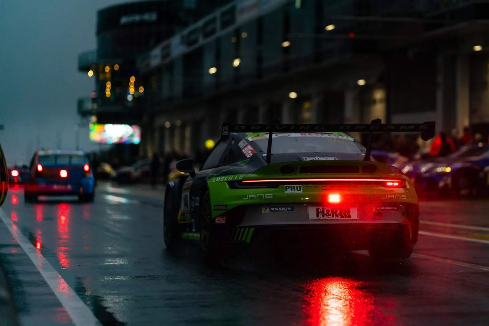 Einzelbild ohne Beschreibung in einer Bildergalerie