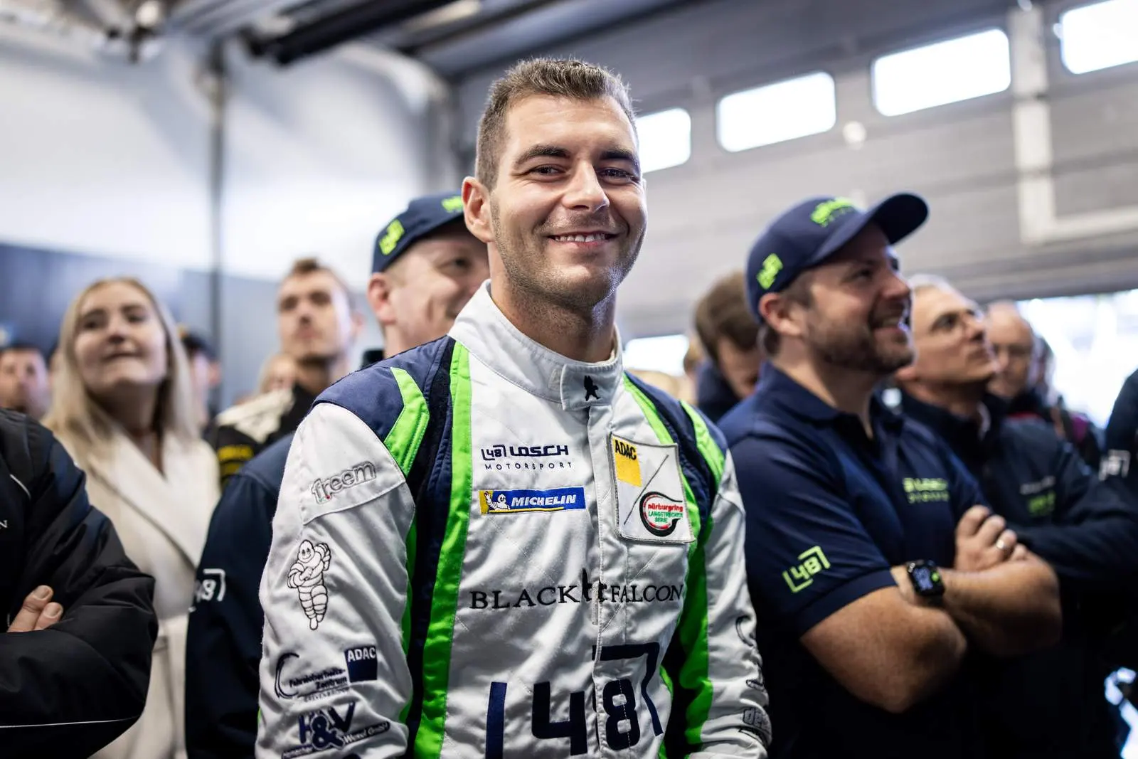 Einzelbild ohne Beschreibung in einer Bildergalerie