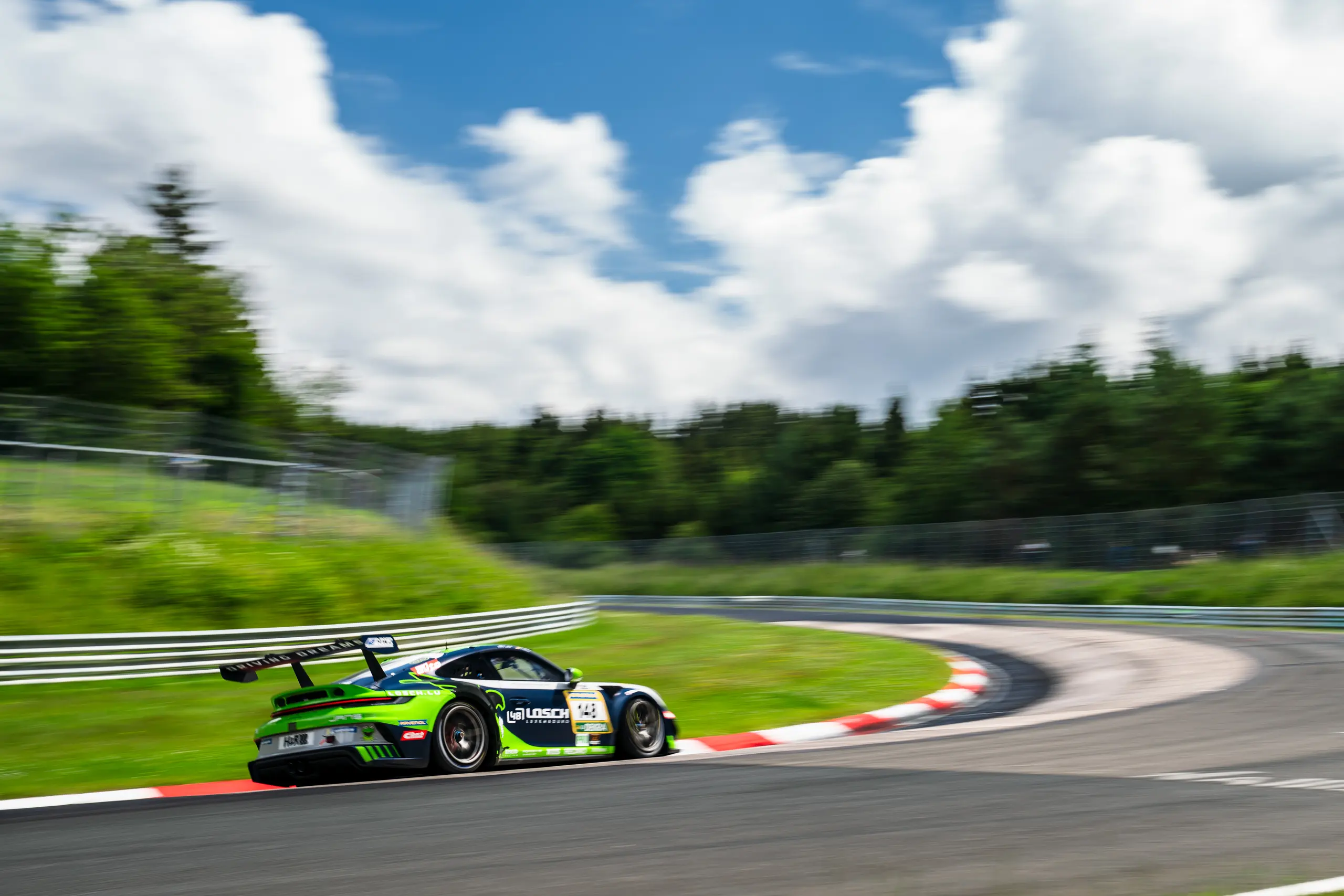 Einzelbild ohne Beschreibung in einer Bildergalerie