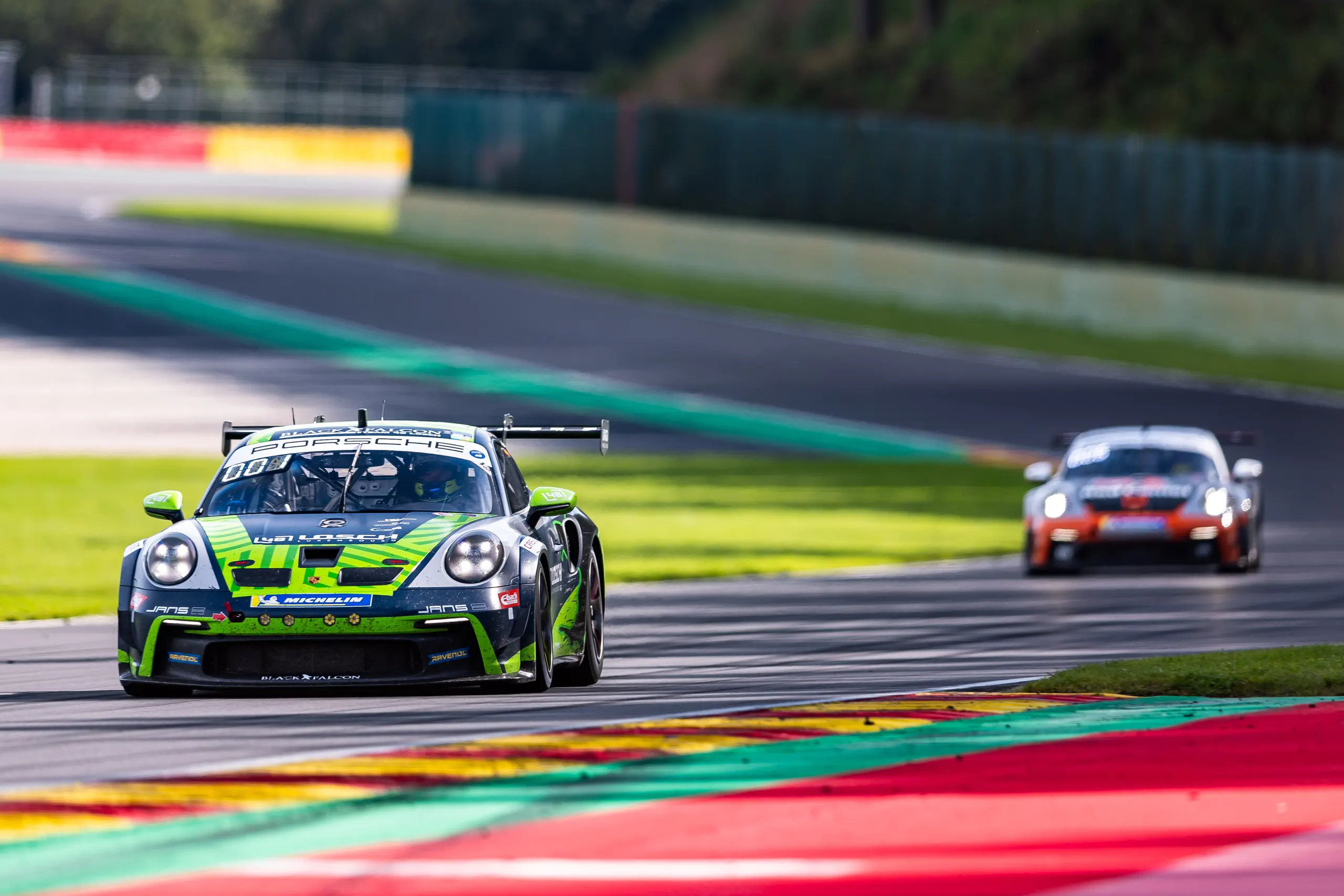 Einzelbild ohne Beschreibung in einer Bildergalerie