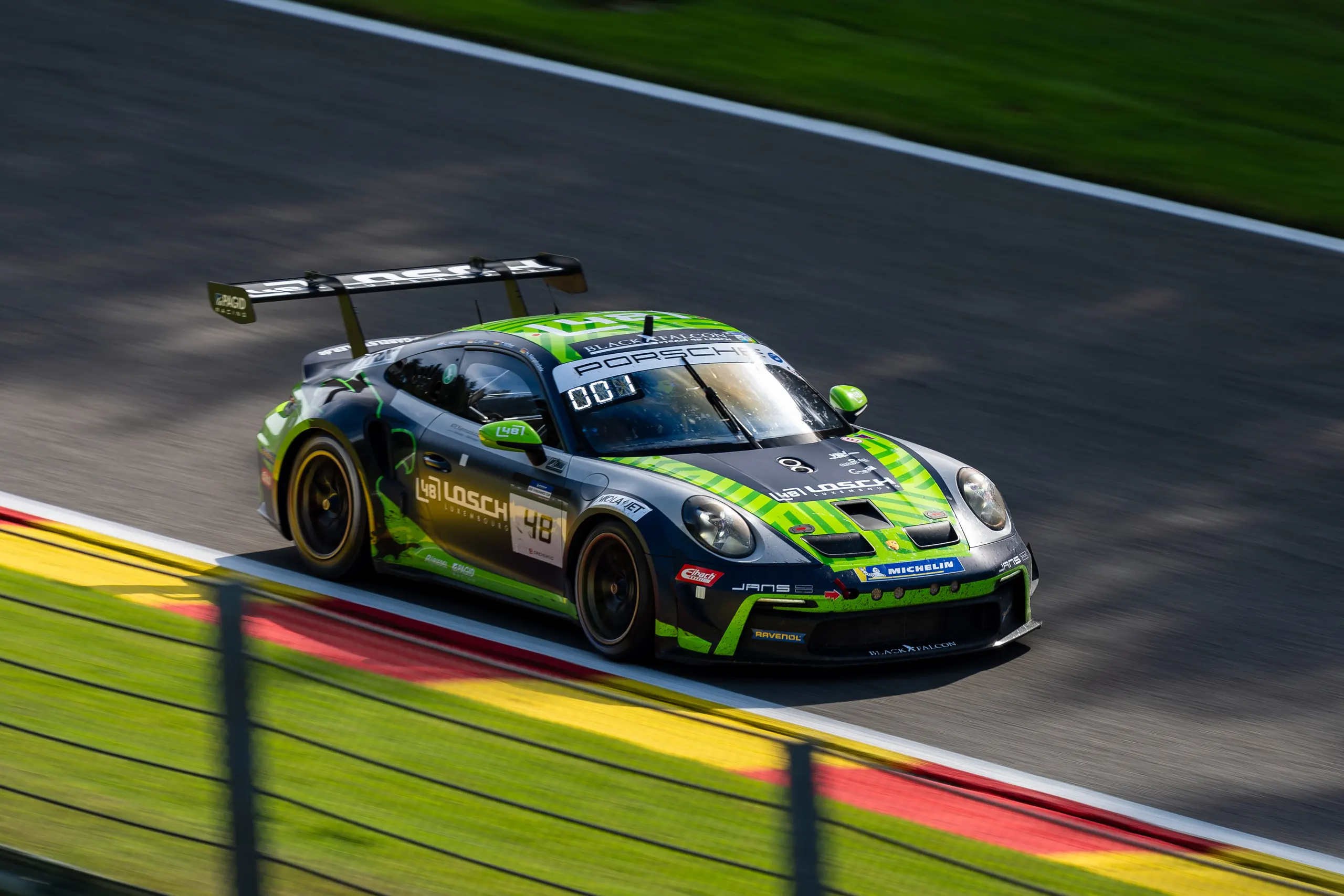 Einzelbild ohne Beschreibung in einer Bildergalerie