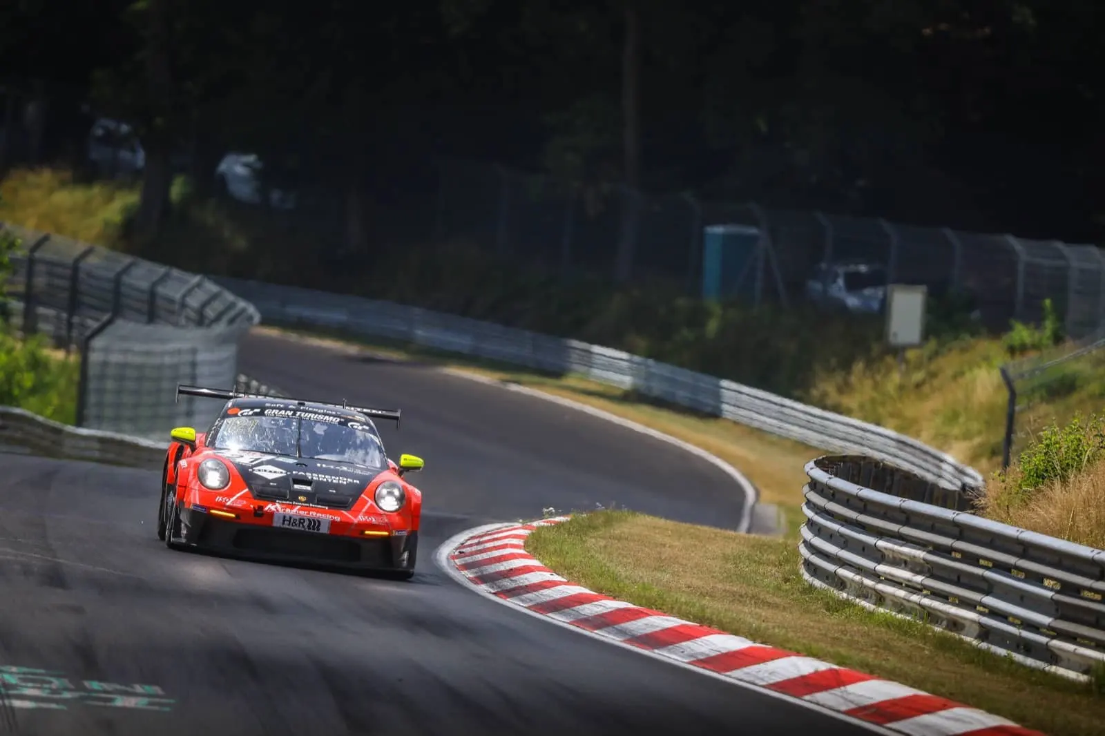 Einzelbild ohne Beschreibung in einer Bildergalerie