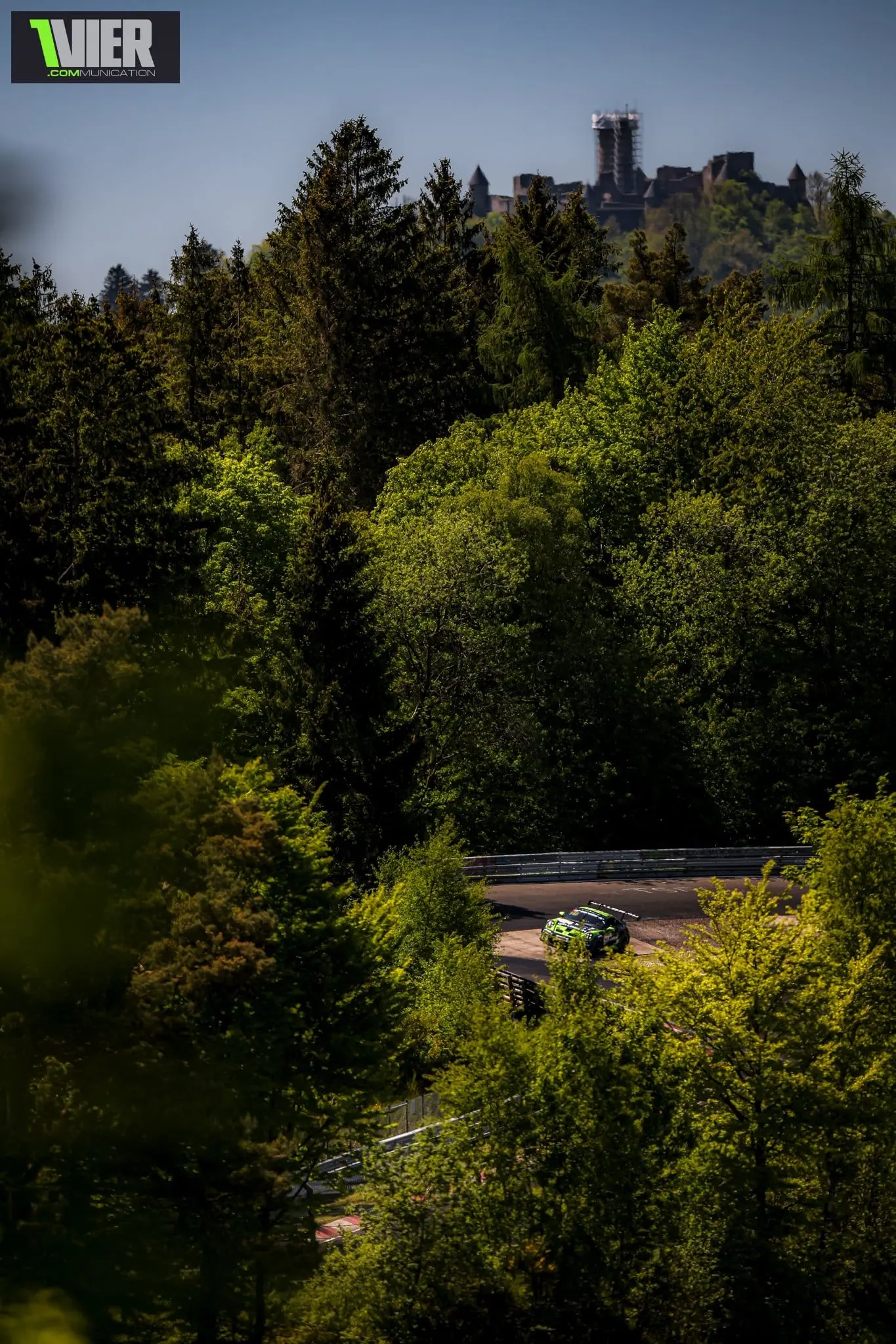 Einzelbild ohne Beschreibung in einer Bildergalerie